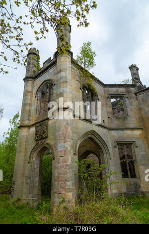 Le rovine di Dunmore casa La casa è stata costruita nel 1820-5 per George Murray 5° Conte di Dunmore Foto Stock