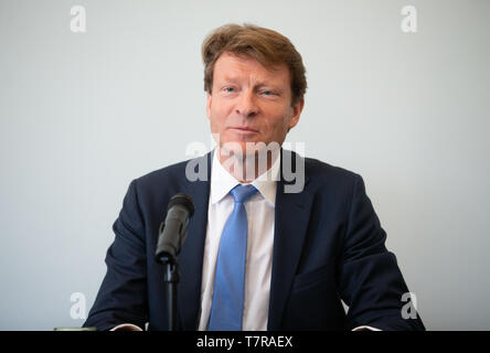 Richard Tice, presidente del Partito Brexit, nel corso di una riunione tenutasi a Londra centrale. Foto Stock