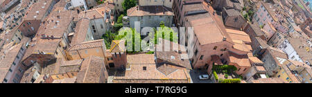 Blick auf die Dächer von Lucca Foto Stock