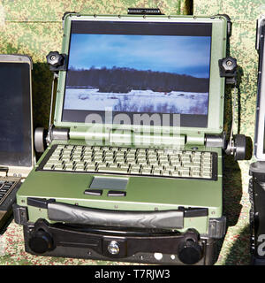 Laptop protetti per militari e per scopi industriali Foto Stock