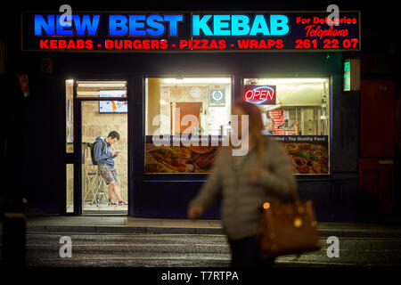 Iconico Newcastle upon Tyne texting dal kebab shop Foto Stock