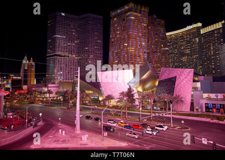 Las Vegas, Paradiso, Nevada USA, lussuosi negozi a cristalli di notte Foto Stock