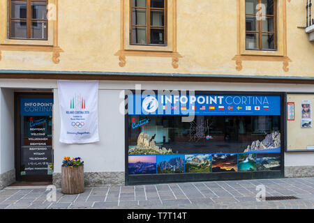 Info point Cortina, ufficio informazioni turistiche a Cortina d'Ampezzo, Italia Foto Stock