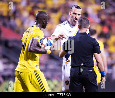 8 maggio 2019: Los Angeles Galaxy avanti Zlatan Ibrahimovic (9) contro il Columbus Crew SC nel loro gioco in Columbus, Ohio, Stati Uniti d'America. Brent Clark/Alamy vivere N Foto Stock