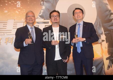 Hong Kong Cina. 08 Maggio, 2019. Andy Lau, Sean Lau, Kenny Wong, Ron Wu, BabyJohn Choi e direttore Herman Yau hanno partecipato alla festa finale di 'shock Wave 2' a Hong Kong in Cina il 08 maggio, 2019.(foto di TPG) Credito: TopPhoto/Alamy Live News Foto Stock