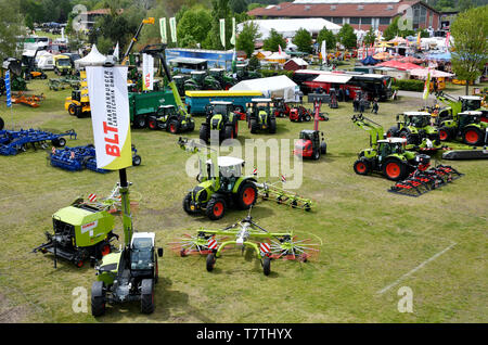 Nel Land di Brandeburgo, in Germania. 09 Maggio, 2019. Una prolungata esposizione delle moderne tecnologie agricole è parte della XXIX edizione del Brandeburgo fiera agricola. Il settore agricolo, forestale e delle industrie alimentari presenti non solo la più recente tecnologia ma anche di opportunità di formazione. In aggiunta, gli animali da allevamento sono presentati a livello nazionale mostrano animali. Credito: dpa picture alliance/Alamy Live News Foto Stock