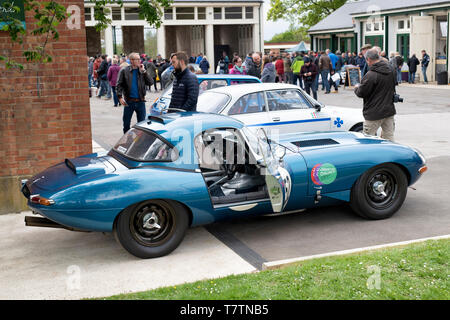 1963 Racing e type Jaguar auto a Bicester Heritage Centre 'Drive giorno'. Bicester, Oxfordshire, Inghilterra Foto Stock