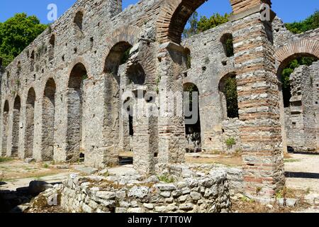 La Basilica Butrinto uno dei più importanti siti archeologici in Balcans Unesco World Heritage Site in Albania Foto Stock