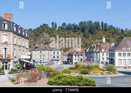 Ingresso Aubussson old town center, Creuse, Nouvelle-Aquitaine, Francia. Aubusson è il cuore del 550 anno vecchio arazzo francese dell'industria, Foto Stock