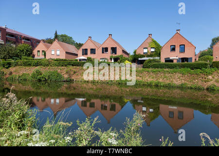 Francia, Nord, Marcq en Baroeul, Pont area Montplaisir, Roubaix canal Foto Stock