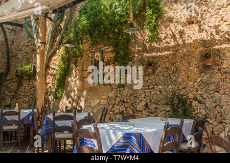 Ristorante posti a sedere a Chania Foto Stock