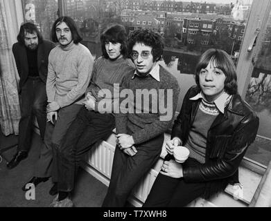 Procol Harum a Amsterdam Hilton Hotel, 1970. Snd sinistra Gary Brooker, Sccl diritto Keith Reid, la maggior parte destra Robin Trower Foto Stock