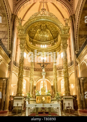 Altare maggiore del Duomo Nuovo, Cuenca, Ecuador, Sud America Foto Stock