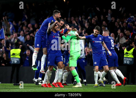 Chelsea giocatori festeggiare la conquista la sanzione di sparare fuori durante la UEFA Europa League, Semi Finale, la seconda gamba a Stamford Bridge, Londra. Foto Stock