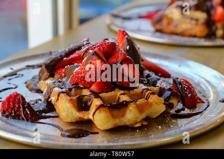 Deliziosi waffle a Zinnekin's @ Harvard Square (16 aprile 2019) Foto Stock