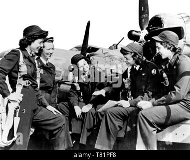 Durante la Seconda guerra mondiale, le donne di servizio militare di piloti Foto Stock