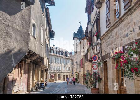 Francia, Corrèze (19), la Vallée de la Dordogne, Beaulieu-sur-Dordogne, Sainte Catherine Street Foto Stock