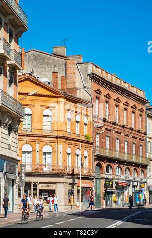 Francia, Haute Garonne, Toulouse, distretto di Carmes, facciate di hotel in particolare, rue de Metz Foto Stock