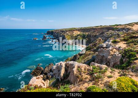 Il Portogallo, regione Alentejo, Southwest Alentejano e Costa Vicentina Parco Naturale, l'escursione Rota Vicentina tra Vila nova de Milfontes e Porto Covo sul sentiero dei pescatori Foto Stock