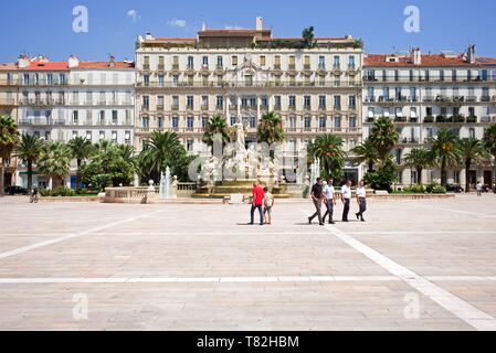 Francia, Var (83) Tolone, Piazza della Libertà, Fontana di federazione Foto Stock