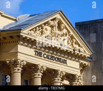 La facciata del palazzo di Caledonian, High Street, Inverness, Highlands, Scotland, Regno Unito. Foto Stock