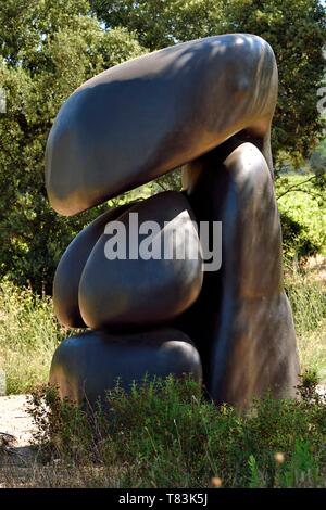Francia, Var, Iles d'Hyeres, il Parc National de Port Cros (Parco Nazionale di Port Cros), isola di Porquerolles, Fondation Carmignac, LOLO da Wang Keping Foto Stock