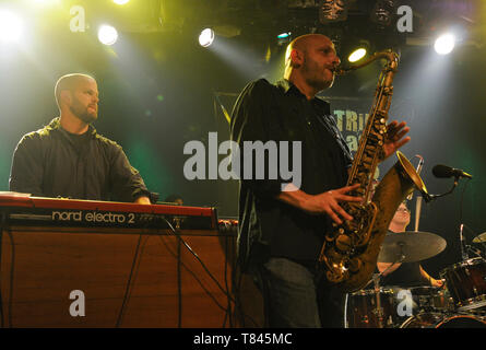 Ben Ellman (sassofono) e ricca Vogel (tastiere), da Galactic Foto Stock