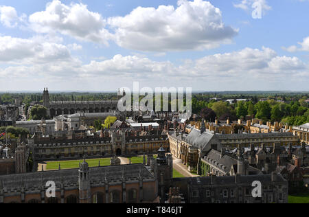 Vista generale dell'Università di Cambridge, incluso il Trinity College, il Senato e le vecchie scuole, Gonville & Caius College e il Kings College Chapel. Foto Stock