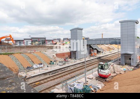 Il lavoro sta procedendo alla costruzione del controverso £19 milioni Chapelford stazione ferroviaria a Warrington West Foto Stock