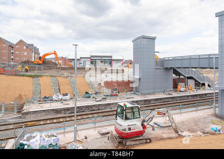 Il lavoro sta procedendo alla costruzione del controverso £19 milioni Chapelford stazione ferroviaria a Warrington West Foto Stock