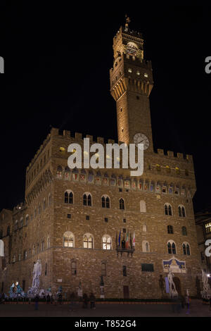 La Galleria dell'Accademia entrata. Night Shot. Firenze, Italia. Foto Stock