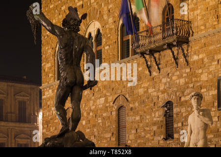 La Galleria dell'Accademia entrata. Night Shot. Firenze, Italia. Foto Stock