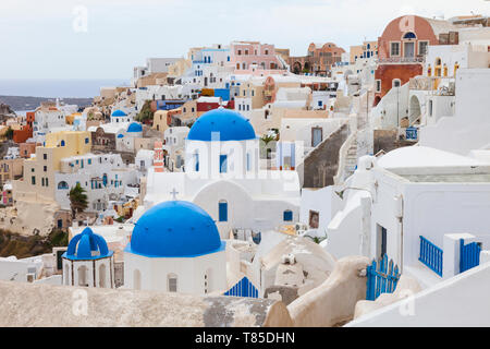Pueblo de Oia, Isla de Santorini, Grecia Foto Stock