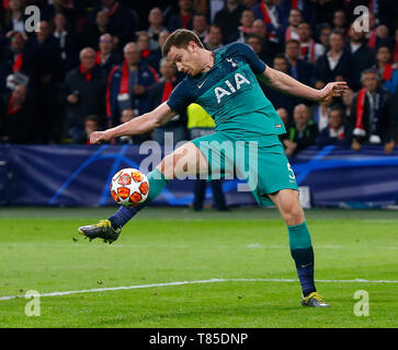 AMSTERDAM, Paesi Bassi. 08 Maggio, 2019. Tottenham Hotspur di Jan Vertonghen durante UEFA Championship League semi-finale 2 Gamba tra Ajax e Tottenha Foto Stock