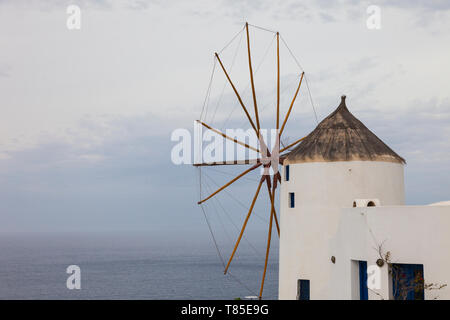 Pueblo de Oia, Isla de Santorini, Grecia Foto Stock