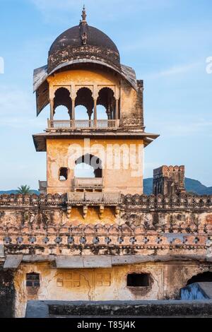 India Rajasthan, Bundi, Shikar Burj è un ex royal hunting lodge vicino a Jait Sagar lago Foto Stock