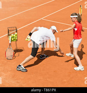 Lezione di tennis Foto Stock