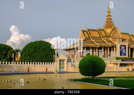 Cambogia, Phnom Penh, il Royal Palace, la residenza del Re di Cambogia, costruito nel 1860 Foto Stock