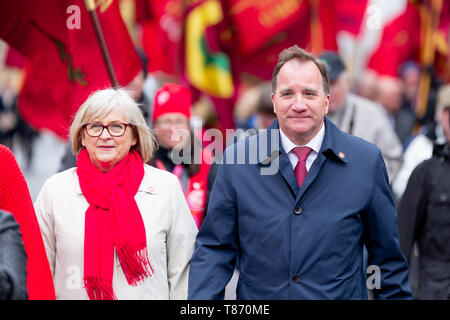 UMEA, Svezia - 1 Maggio 2019 - Stefan Löfven Primo Ministro di Svezia a piedi attraverso le strade della città il 1 maggio sfilano a Umeå. Foto Stock