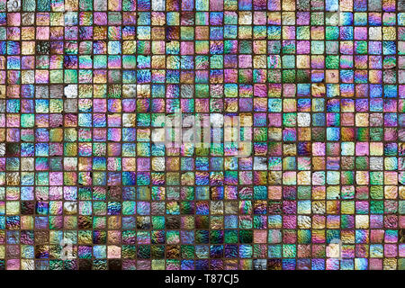 Piastrelle colorate su cucina Backsplash Foto Stock