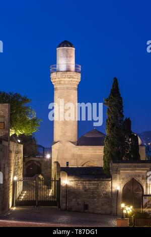 Azerbaigian, Baku, Città Vecchia, il Palazzo di Shirvanshahs, alba Foto Stock