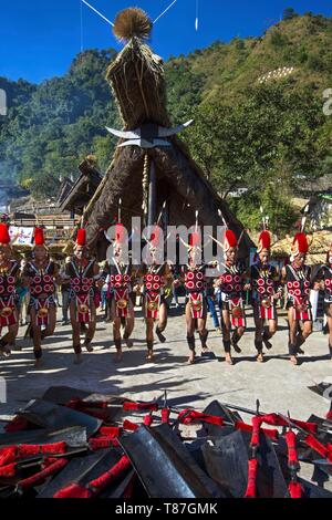 India, Nagaland, Kohima, riunione annuale di tutti i Naga tribù durante il Festival di Hornbill Foto Stock