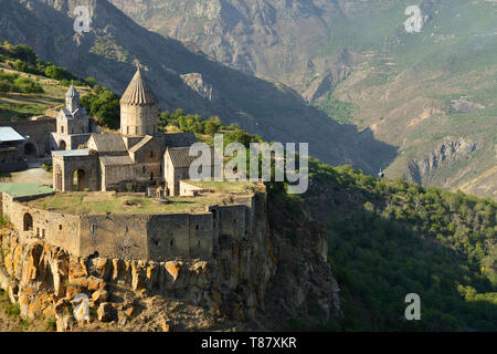 Monastero di Tatev è un nono secolo. Si tratta di uno dei più antichi e famosi complessi del monastero in Armenia. Foto Stock