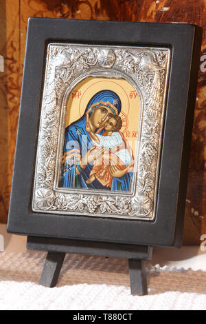 Vierge à l'enfant. Eglise Notre Dame de la Gorge. Les Contamines-Montjoie. / Vergine e il bambino. Chiesa di Nostra Signora della gola. Contamines-Montjoie. Foto Stock