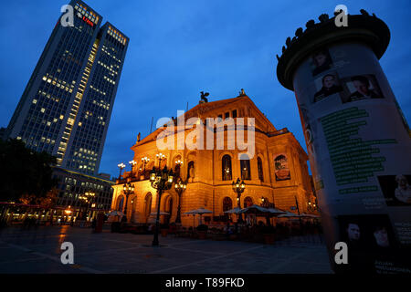 Piazza dell'Opera (Opernplatz), Francoforte sul meno, Germania Foto Stock