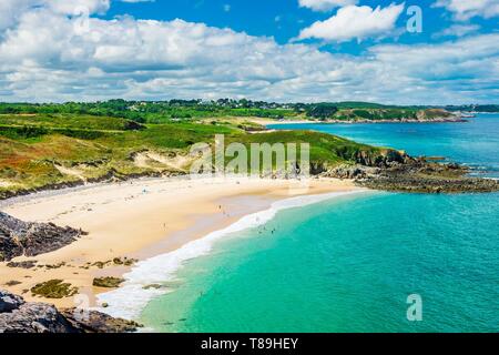 Francia, Cotes d'Armor, Plevenon, la spiaggia fosse adiacente alla Pointe de la Guette Foto Stock