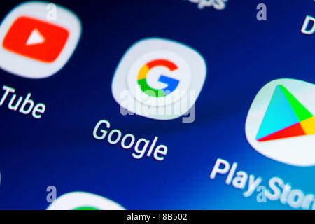 Sankt-Petersburg, Russia, Agosto 19, 2018: Google ricerca icona applicazione su Samsung Galaxy S9 lo schermo dello smartphone di close-up. Google app icona. Rete sociale Foto Stock