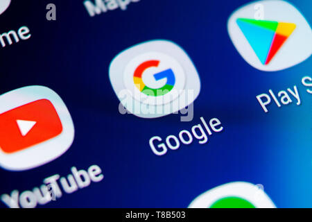 Sankt-Petersburg, Russia, Agosto 19, 2018: Google ricerca icona applicazione su Samsung Galaxy S9 lo schermo dello smartphone di close-up. Google app icona. Rete sociale Foto Stock