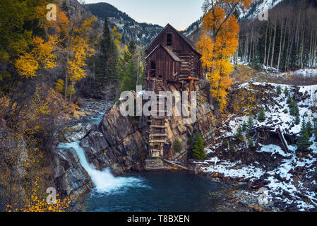 Legno storico potente chiamato il mulino di cristallo in Colorado Foto Stock