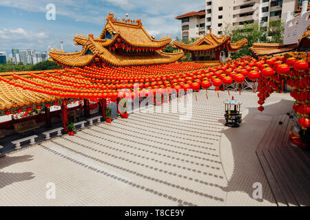 Thean Hou Tempio decorate con lanterne per il nuovo anno cinese, Kuala Lumpur, Malesia Foto Stock